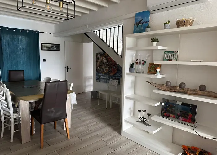 Les Micocouliers - Spacieuse Maison,4chambres ,avec Jardin- Parking -wifi Безье